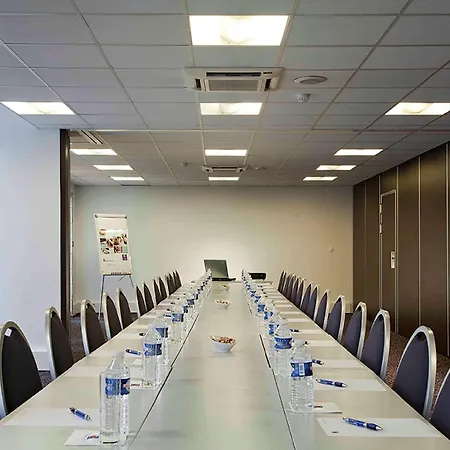 Hotel Ibis Styles Maur Créteil 3*