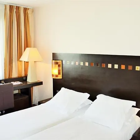 Ibis Styles Maur Créteil Hotel
